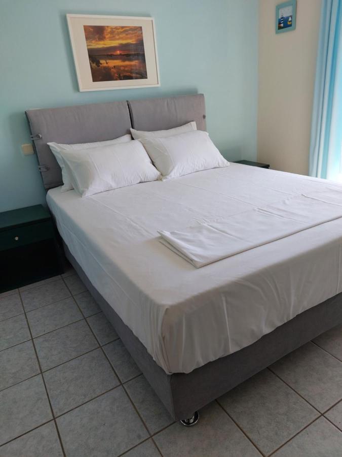 La Casa Di Nonna Anna Aparthotel Nikiana Exteriör bild